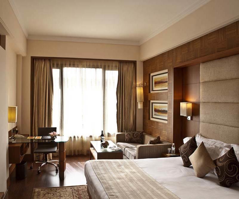 The Bristol Hotel Gurgaon Buitenkant foto