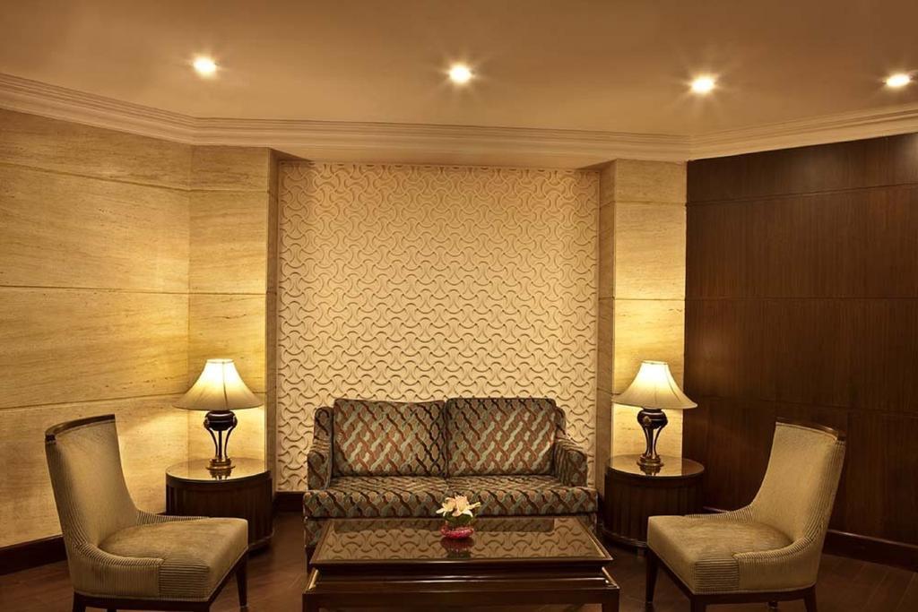 The Bristol Hotel Gurgaon Buitenkant foto