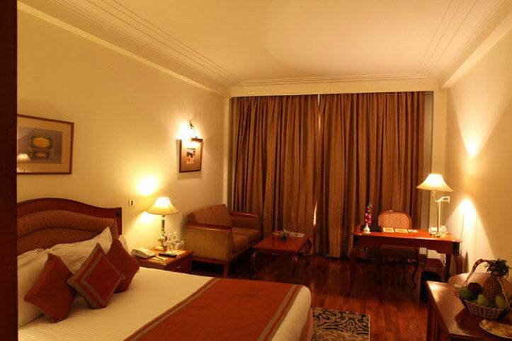 The Bristol Hotel Gurgaon Buitenkant foto