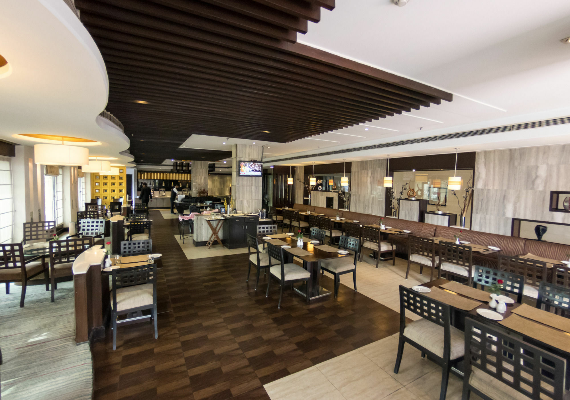 The Bristol Hotel Gurgaon Buitenkant foto