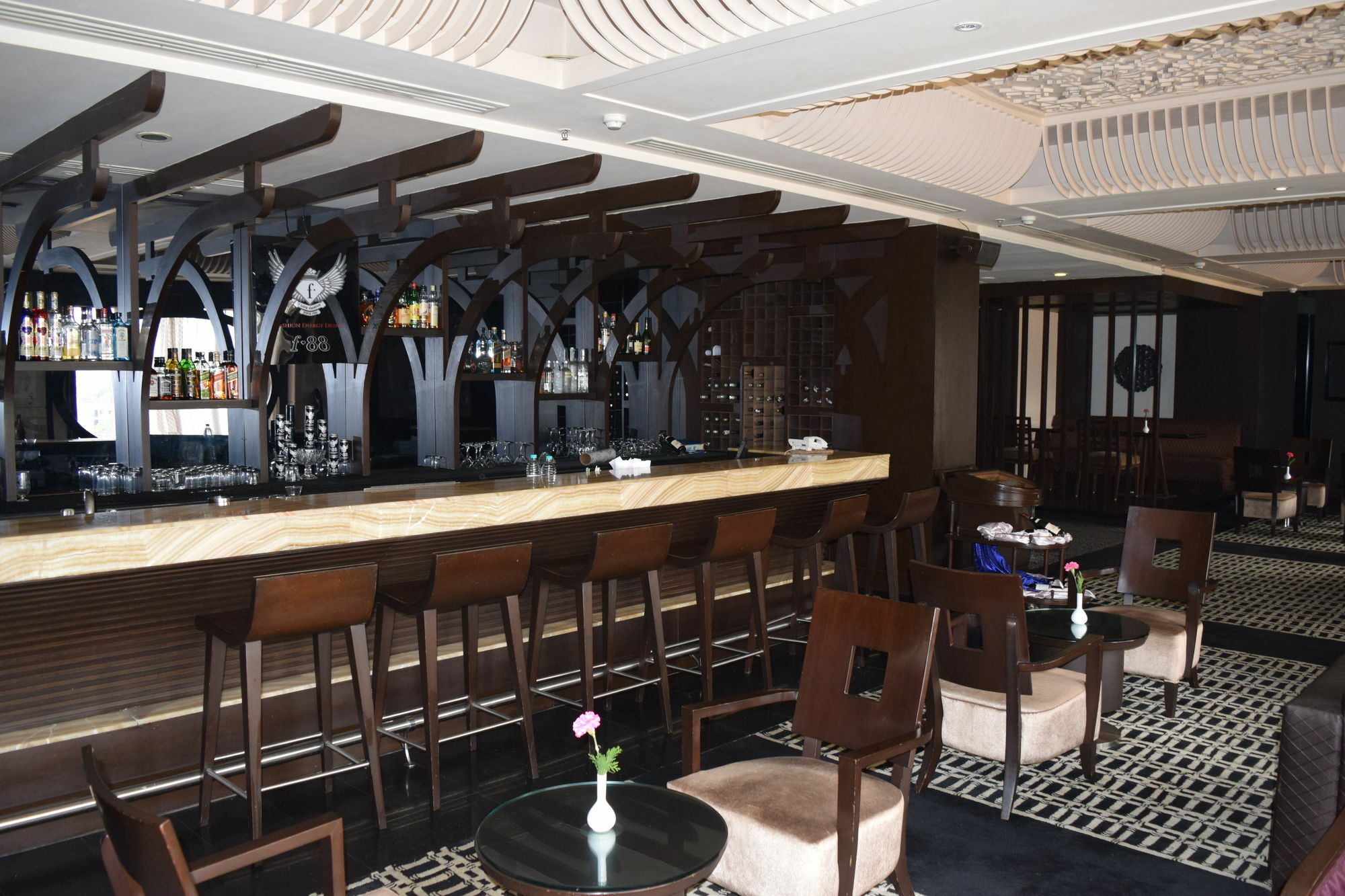 The Bristol Hotel Gurgaon Buitenkant foto