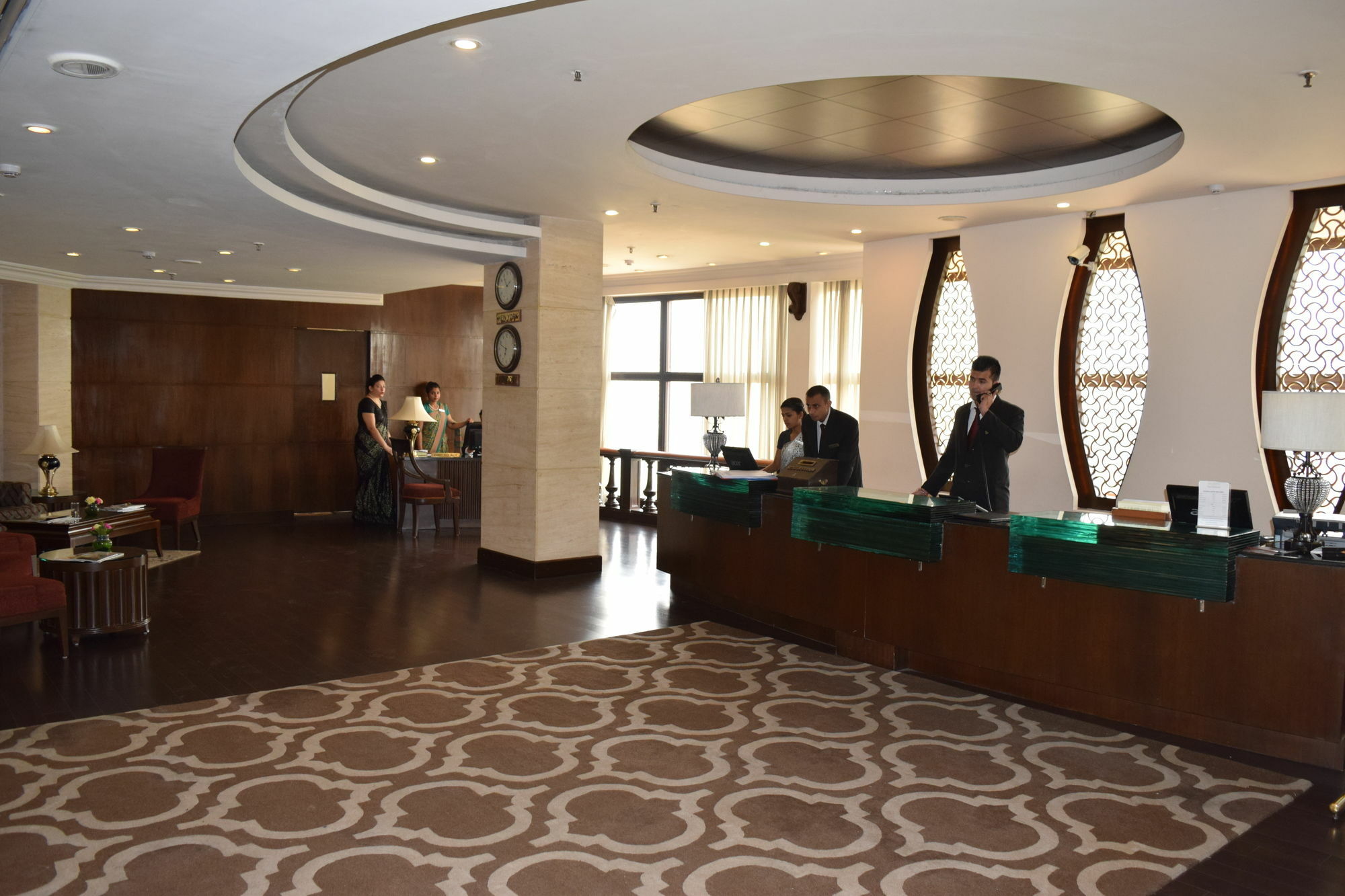 The Bristol Hotel Gurgaon Buitenkant foto