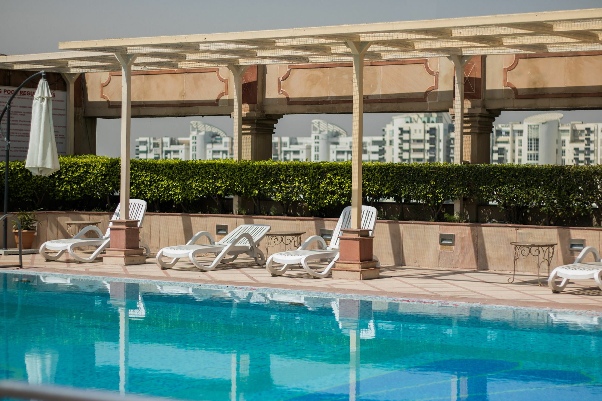 The Bristol Hotel Gurgaon Buitenkant foto